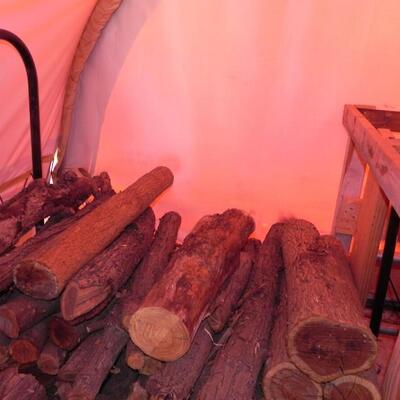 LOT 128 FIREWOOD RACK HOLDER & LOGS