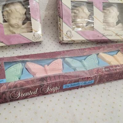 Lot 211: (3) Vintage Scented Soap Bundles 