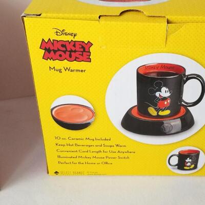 Lot #67  Mickey/Minnie Mouse mug warmers - new in box