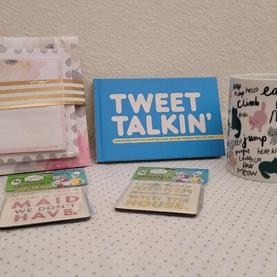 Lot 219: Assorted NEW Hallmark Kitchen Collectibles 