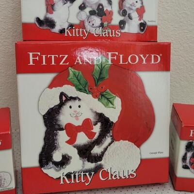 Lot 223: New FITZ AND FLOYD Kitty Claus Christmas Collectibles 