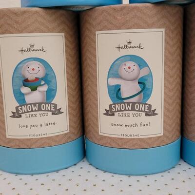Lot 224: New HALLMARK Snow One Christmas Figures 