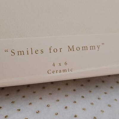 Lot 226: (3) New Hallmark Picture Frames 