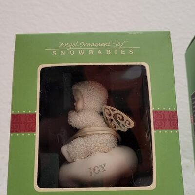 Lot 230: New Dept. 56 Snowbabies Figures 