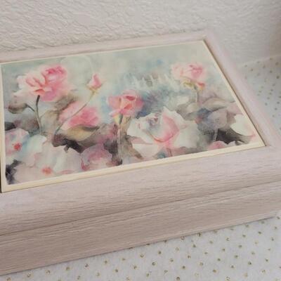 Lot 232: (3) Assorted Trinket Boxes 