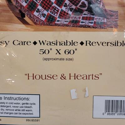 Lot 238: New 50" x 60" HOUSE AND HEARTS 100% Cotton Reversible Blanket  