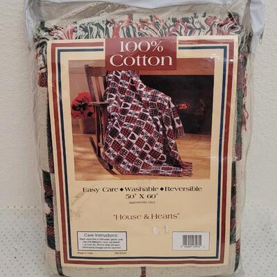 Lot 238: New 50" x 60" HOUSE AND HEARTS 100% Cotton Reversible Blanket  