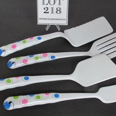 Melamine Ware 3 Spatulas and 1 Large Fork