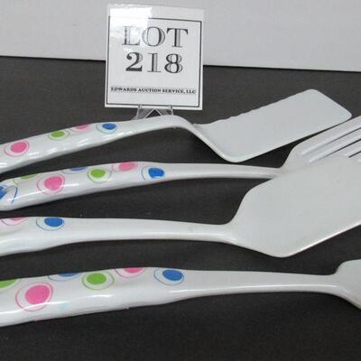 Melamine Ware 3 Spatulas and 1 Large Fork