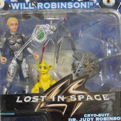 Lost In Space Judy Robinsin Figurine In Package