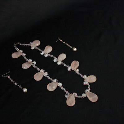 Lot #249: Pink Tear Drop Beaded Necklace & Earrings 