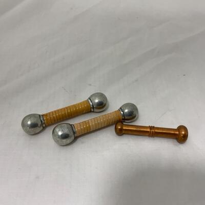 [192] Three Modern Knife Rests