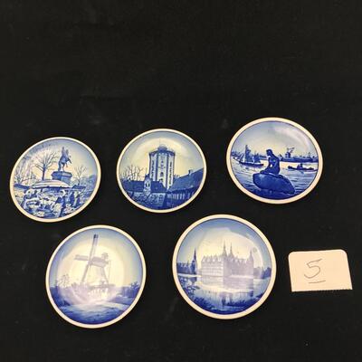 Royal Copenhagen 3â€ Dishes