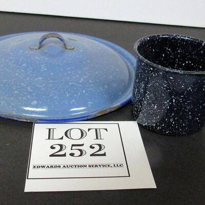 Graniteware Mug and Pot cover 8 1/2