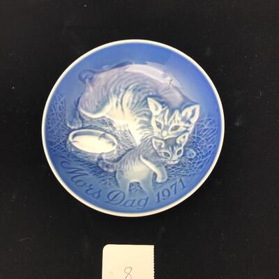 Royal Copenhagen Mothers Day Plate
