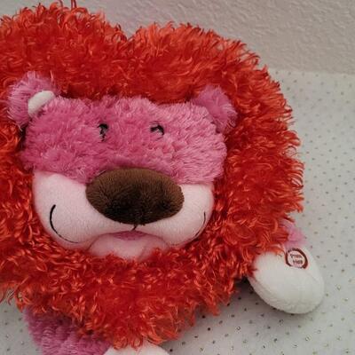 Lot 245: New RETIRED Purrcy The Huggable Lion 