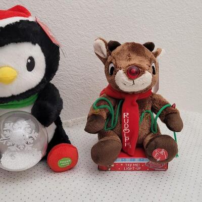 Lot 247: (2) New Christmas Animated Figures - Both WORK