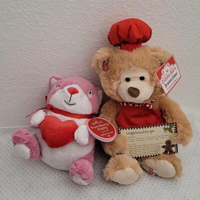 Lot 249: (2) New Animated Figures - Both WORK
