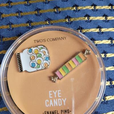 Lot 255: Halloween Pins