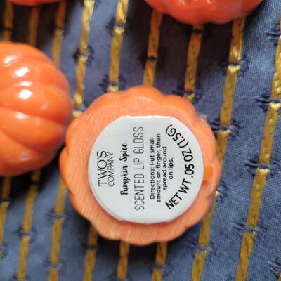 Lot 256: Lip Gloss Lot