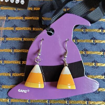 Lot 264: Halloween Earrings & Brooches