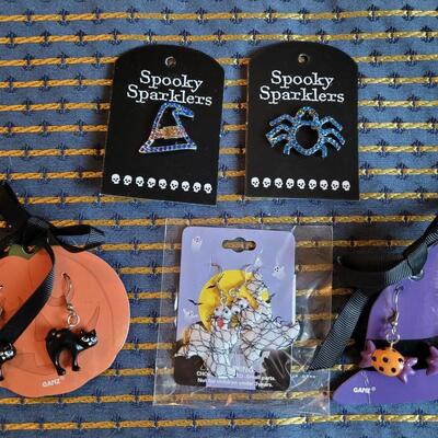 Lot 271: Halloween Earrings and Brooches