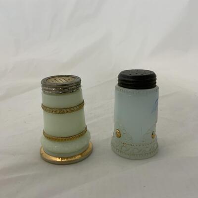 [202] ANTIQUE | Souvenir Glass | Custard Glass | New Glarus, Wisconsin