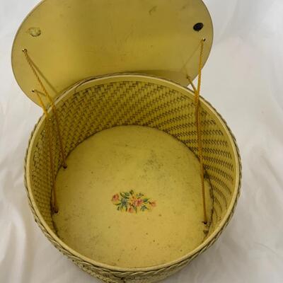 [203] VINTAGE | Yellow Wicker Sewing Basket | Floral Lithograph