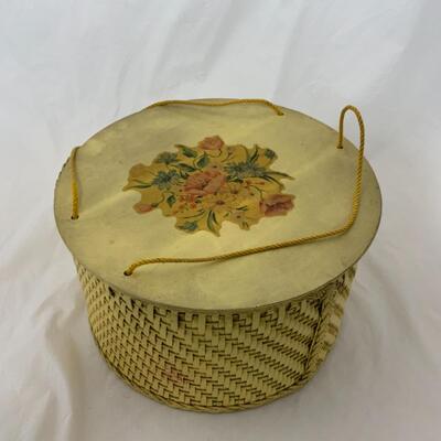 [203] VINTAGE | Yellow Wicker Sewing Basket | Floral Lithograph