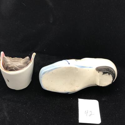 Cat in Slipper China Trinket Box
