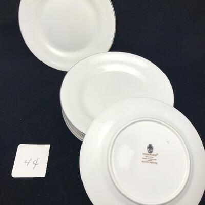 Wedgewood Silver Ermine 6â€ Plates