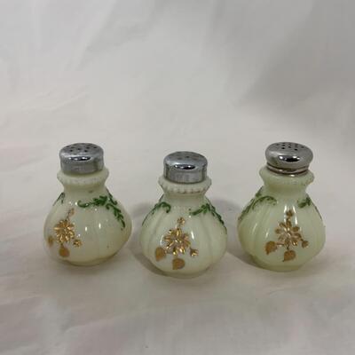 [205] ANTIQUE | 1900s | Northwood | Chrysanthemum Sprig Custard | Shakers
