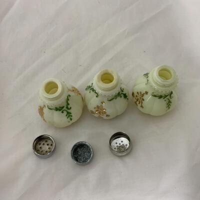 [205] ANTIQUE | 1900s | Northwood | Chrysanthemum Sprig Custard | Shakers
