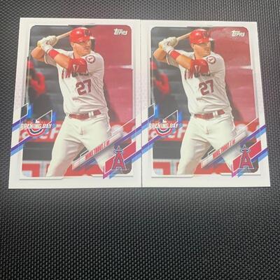Mike Trout 2 cards