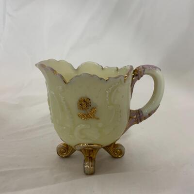 [209] ANTIQUE | 1989 | Northwood | Louis XV | Footed Creamer