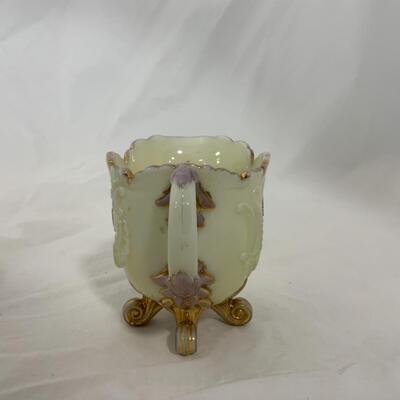 [209] ANTIQUE | 1989 | Northwood | Louis XV | Footed Creamer
