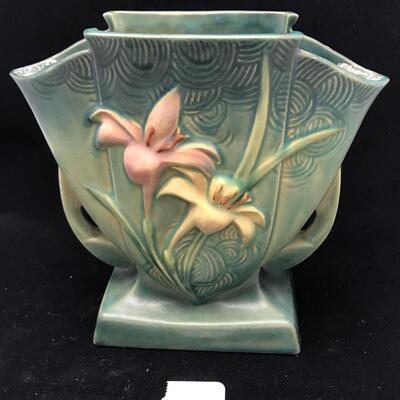 Roseville Zephyr Lilly 206