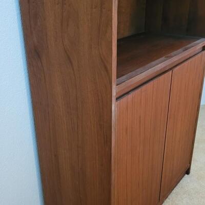 Lot 276: Vintage Storage Display Cabinet 