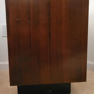 Lot 277: Vintage Mid Century Modern LANE Side Table  #1 (Matches dressers and bed)