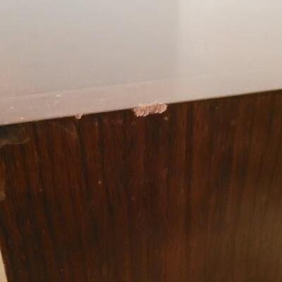Lot 277: Vintage Mid Century Modern LANE Side Table  #1 (Matches dressers and bed)