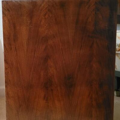 Lot 278: Vintage Mid Century Modern LANE Side Table #2 (Matches the dressers and bed)