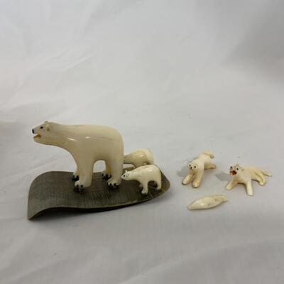 [211] VINTAGE | Native Art | Bone Carvings | Polar Bears | Cats