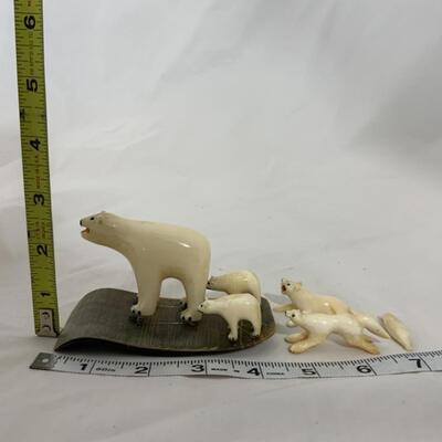 [211] VINTAGE | Native Art | Bone Carvings | Polar Bears | Cats
