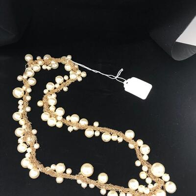 Pearl Faux Fashion Necklace 