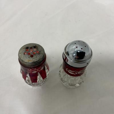 [233] ANTIQUE | Ruby Flash Shakers | Etched Glass