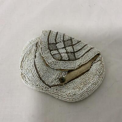 [235] VINTAGE | Beaded Belt Bag | Needs Repair