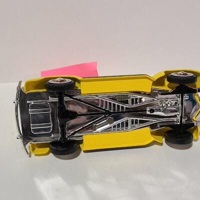 Die-cast Model M.Dew Truck -Item# 318