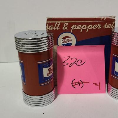 Pepsi Salt+Pepper Shaker -Item# 320
