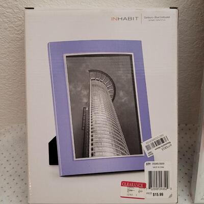 Lot 283: Assorted Size NEW Photo Frames 