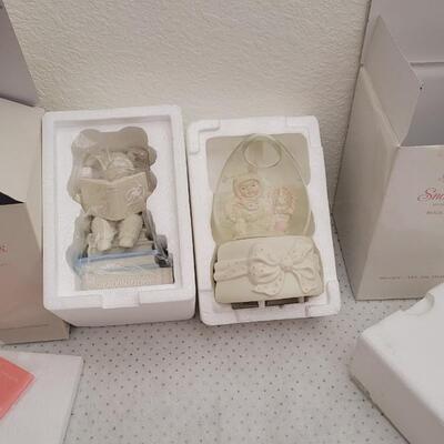 Lot 286: (2) Vintage Retired Dept. 56 SNOWBABIES FIGURES